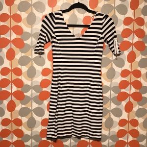 Banana Republic black and white dress